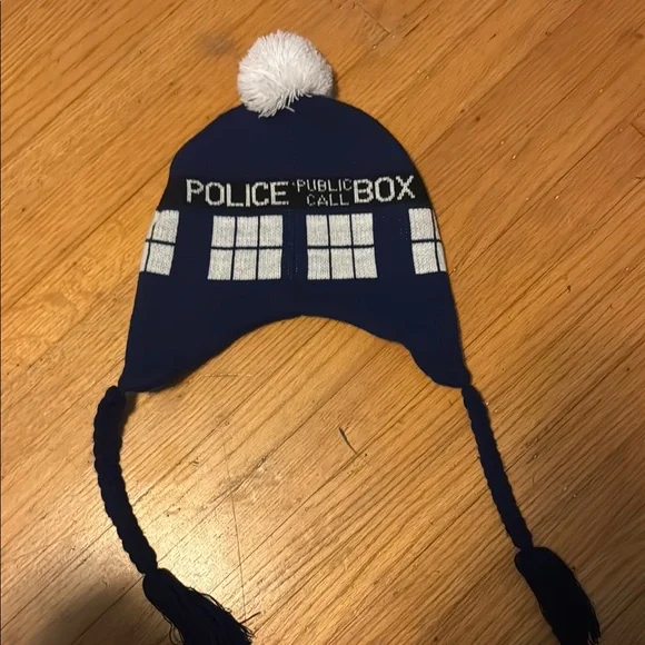 Dr. Who Tardis hat - Picture 1 of 3